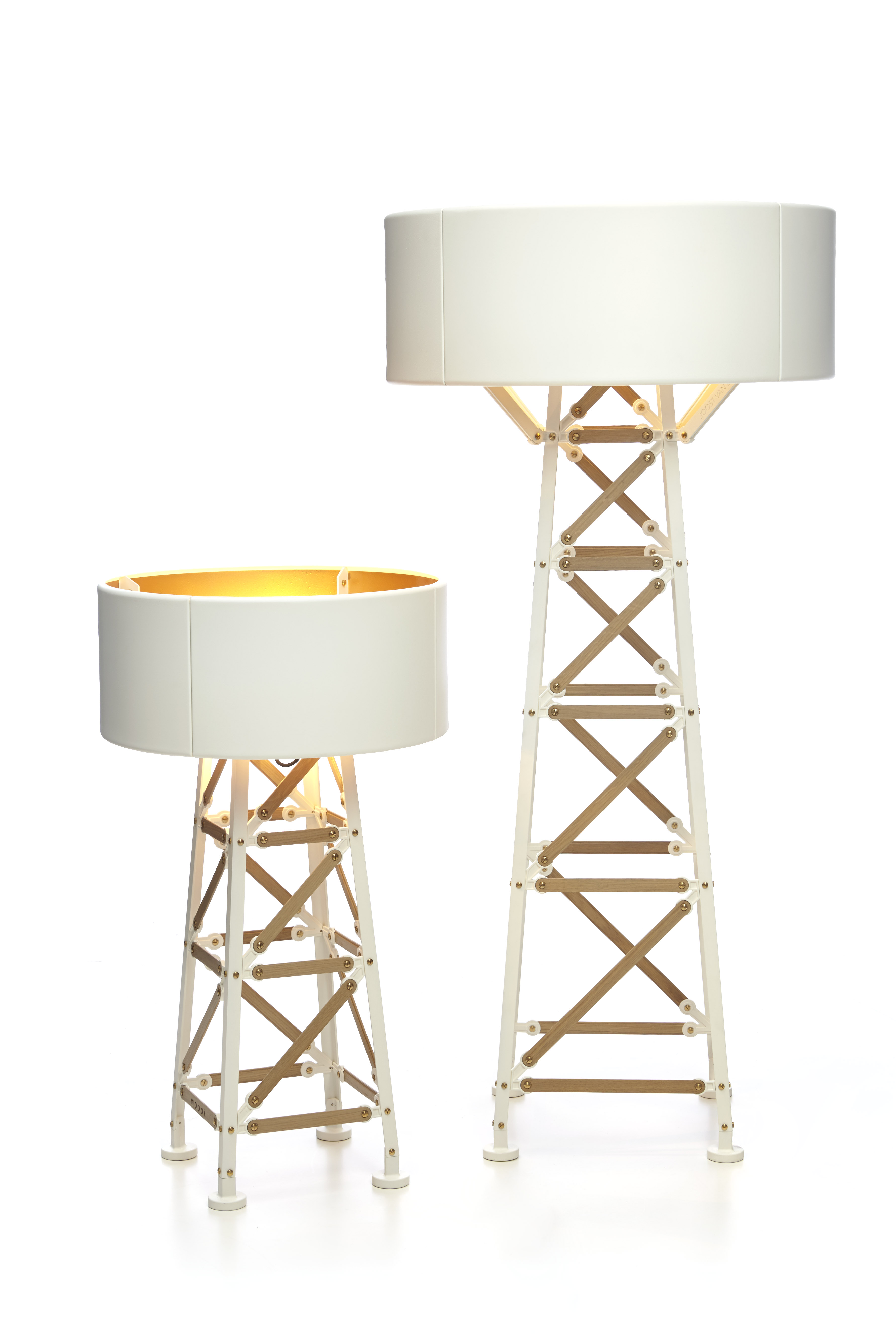 de pie Construction Lamp | MINIM – mobiliario e iluminación de diseño contemporáneo en Barcelona y Madrid,