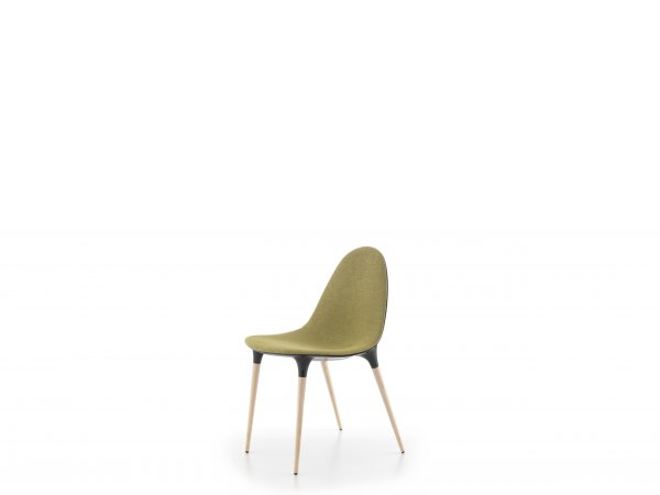 Cassina, 245-247 Caprice