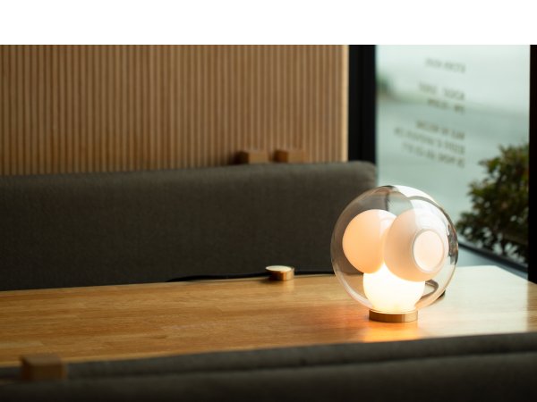 38 V Table Light - Bocci - MINIM - lifestyle sala de estar