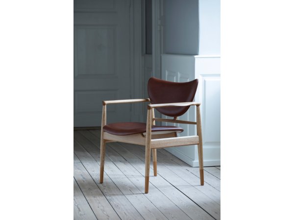 House of Finn Juhl, 48 chair