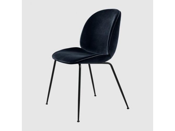 Beetle_DiningChair_tapizado de terciopelo azul_estructura negra_GUBI_MINIM