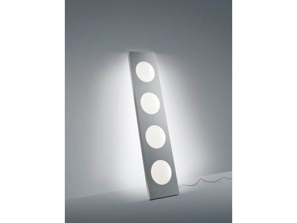 Dolmen - lámpara de pie - standing lamp - Foscarini - MINIM