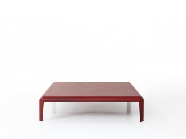 Mesa FERRO_Porro_metal curvado_soldado_pintada_color rojo_varios colores_MINIM Showroom_Madrid_Barcelona