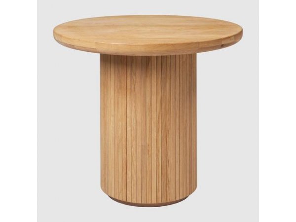 Moon _ Lounge Table _ mesa de salón redonda _ 60cm _ mesa de madera de nogal _ Gubi _ MINIM