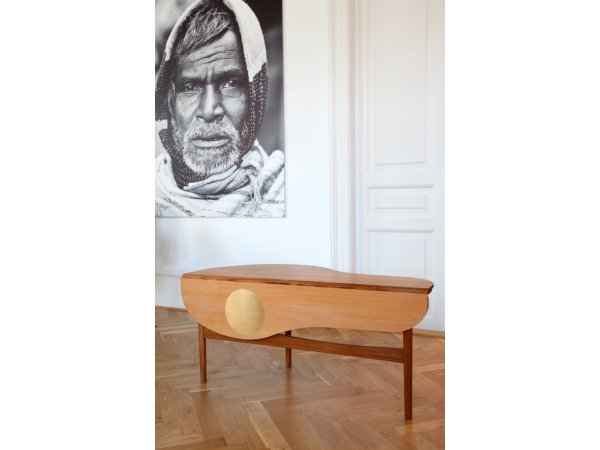 House of Finn Juhl, Butterfly table