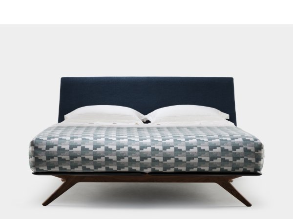 De La Espada, Hepburn Bed