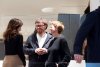 Artista Julia Oschatz junto a su marido