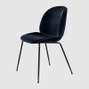 Beetle_DiningChair_tapizado de terciopelo azul_estructura negra_GUBI_MINIM