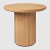 Moon _ Lounge Table _ mesa de salón redonda _ 60cm _ mesa de madera de nogal _ Gubi _ MINIM