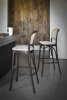 N 811 - taburete alto - Gebrueder Thonet Vienna - MINIM - lifestyle comedor