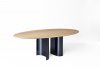 Porro_JEFF_mesa_bases de metal_aluminio pigmentado azul_tabla madera de castaño_teñido natural o negro_MINIM Showroom_Madrid_Barcelona
