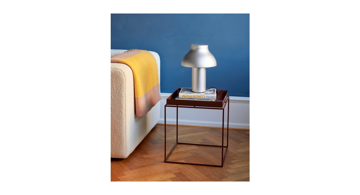 tray-table-hay-minim showroom-outlet