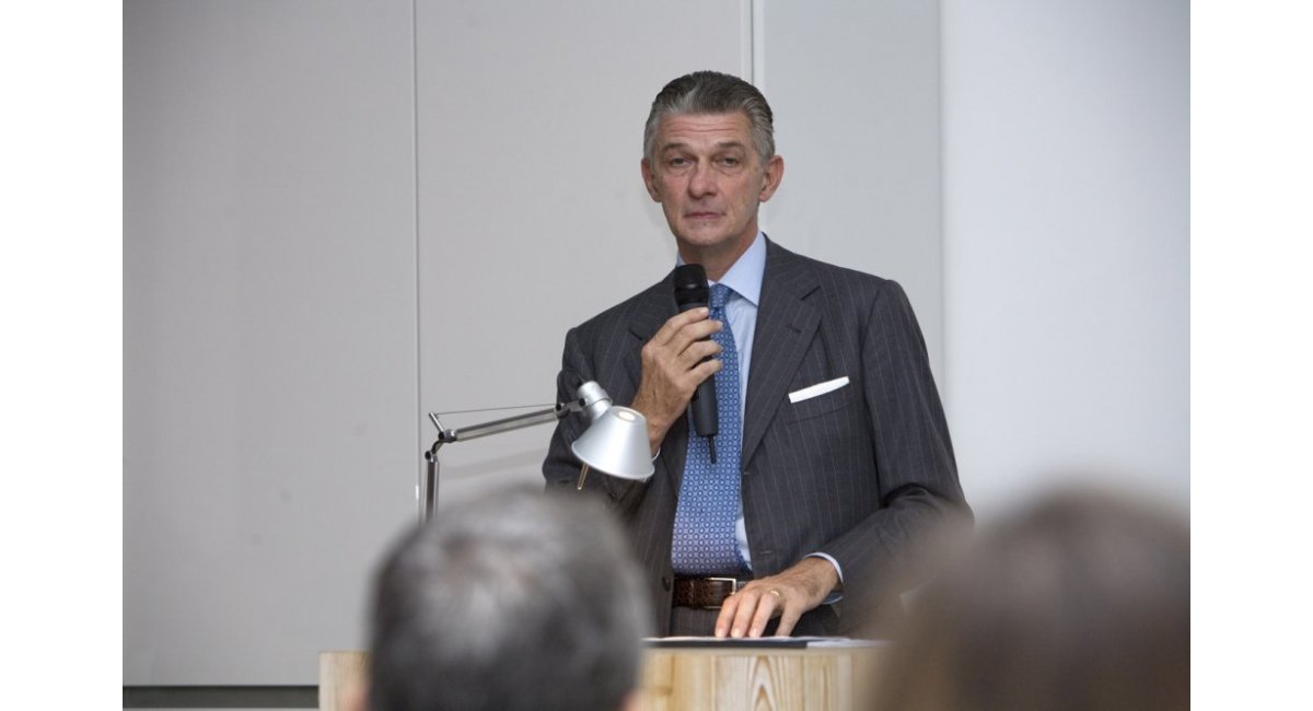 Éxito de la charla de Giulio Cappellini