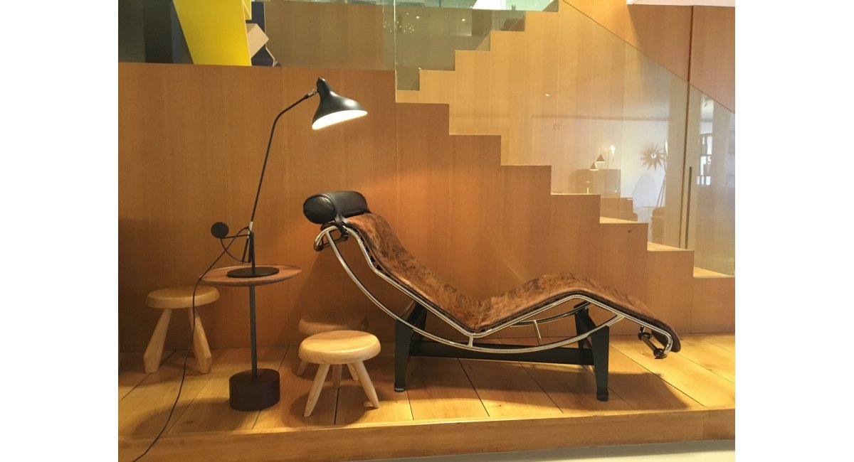 Escaparate Cassina en MINIM Barcelona