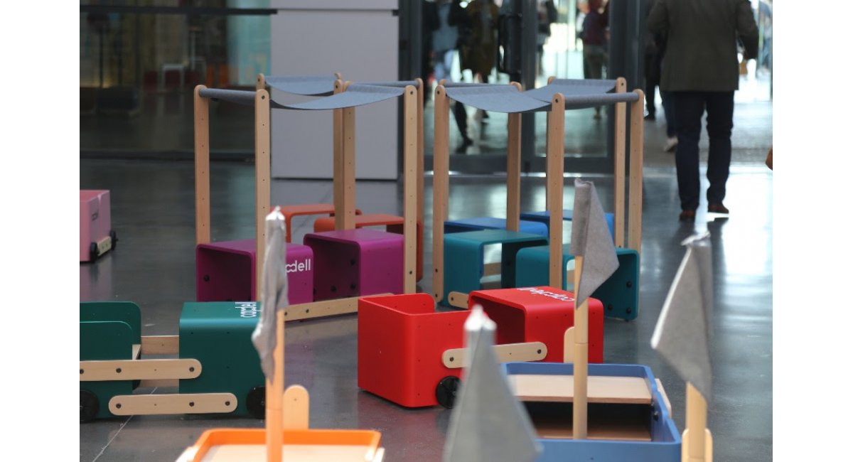 Escaparate solidario Navidad MINIM Barcelona