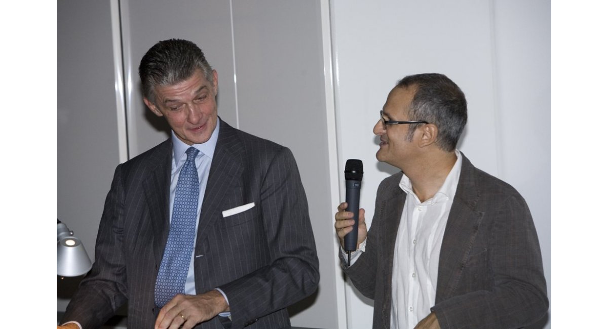 Éxito de la charla de Giulio Cappellini