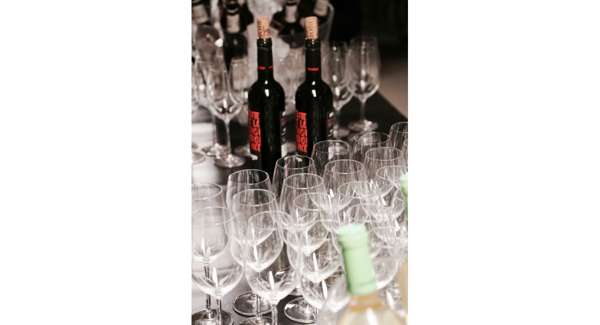 Inauguración de la exposición "Descubriendo a Finn Juhl"