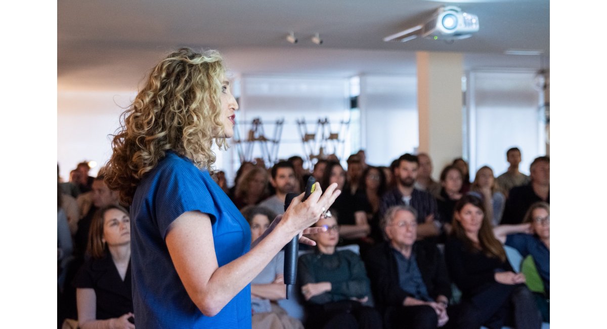 Lina Bo Bardi y la Bowl Chair en MINIM Barcelona