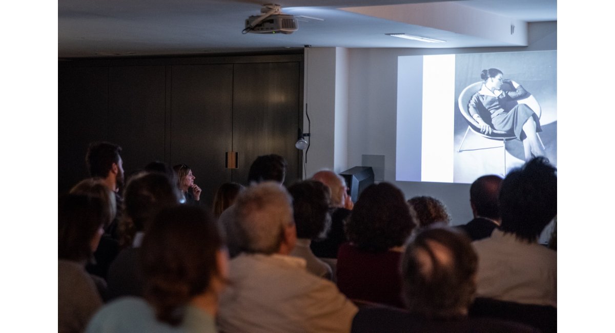 Lina Bo Bardi y la Bowl Chair en MINIM Barcelona