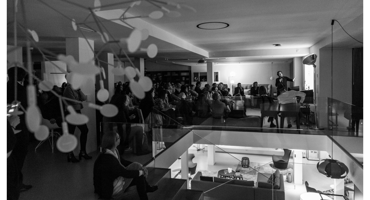 MINIM TALK Ricardo Flores