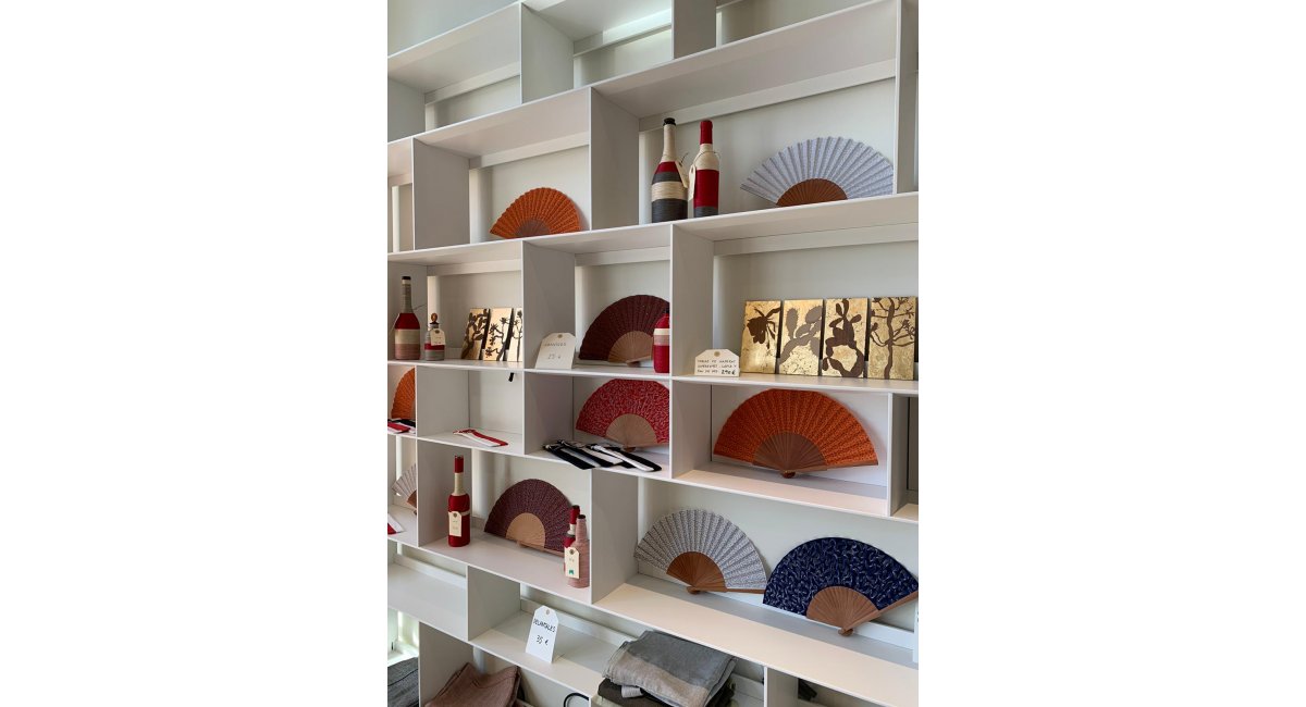 Mercadillo navideño - Puesto Carmen Pinart - MINIM Madrid