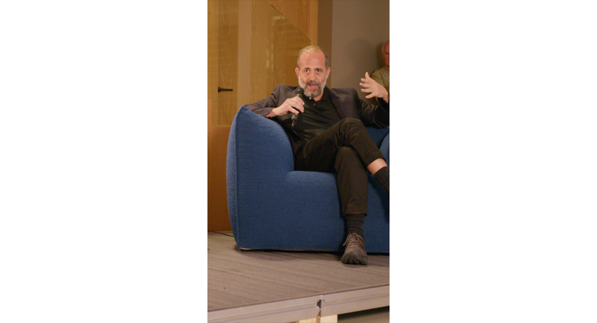 Michael Anastassiades y Anatxu Zabalbeascoa durante la charla en MINIM Barcelona en colaboración con B&amp;B y MAXALTO