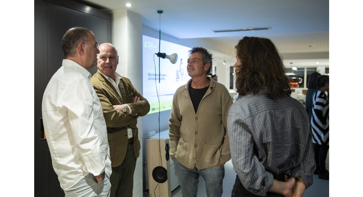 Presentación de las bases de los Premios Habitácola 2024 en MINIM Barcelona