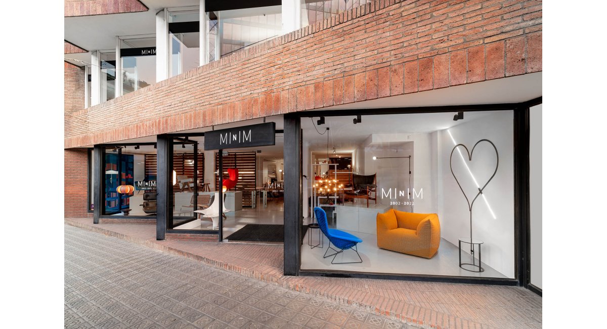 escaparate MINIM Barcelona 20 iconos del diseño contemporáneo
