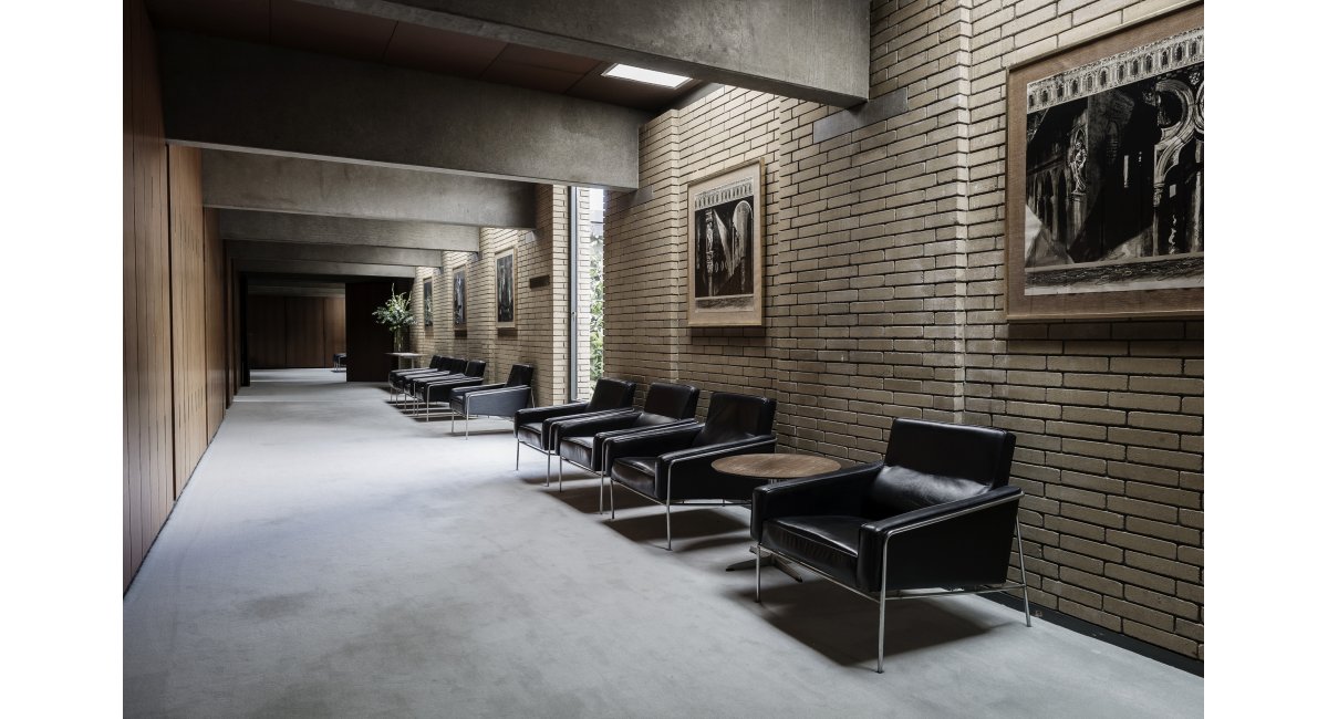 Fritz Hansen, Series 3300