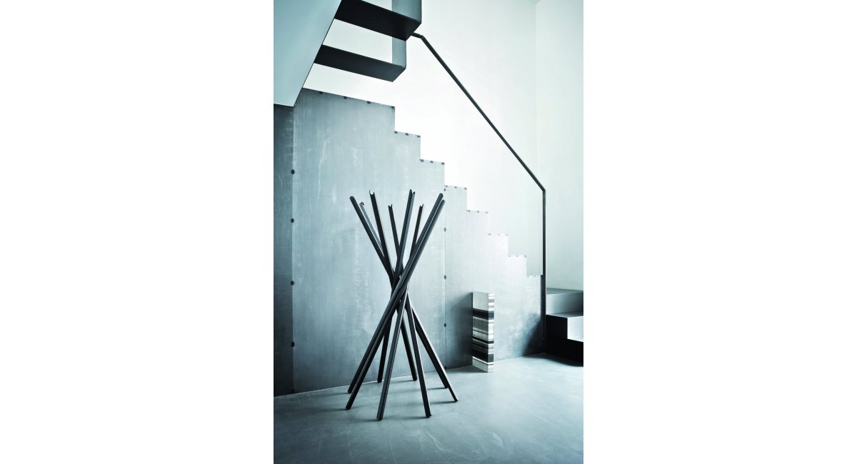 Sciangai perchero Zanotta en MINIM