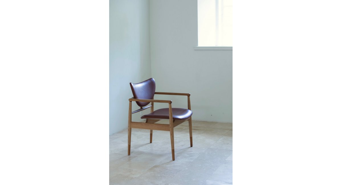 House of Finn Juhl, 48 chair