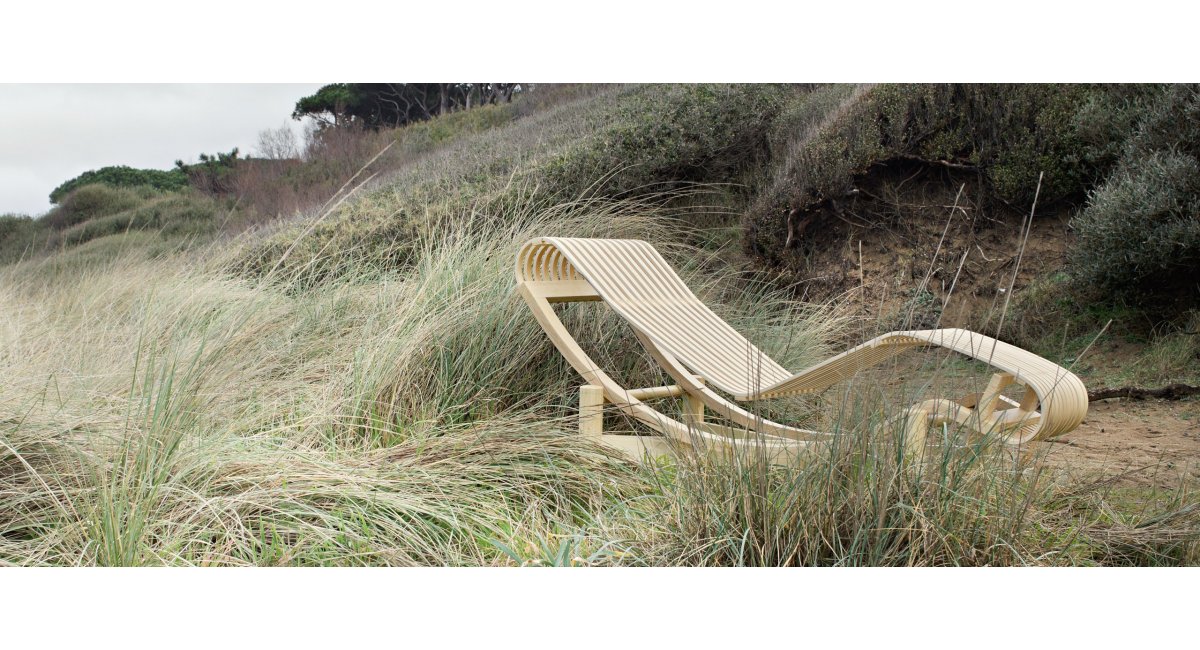 Cassina, 522 Tokyo Chaise Longue