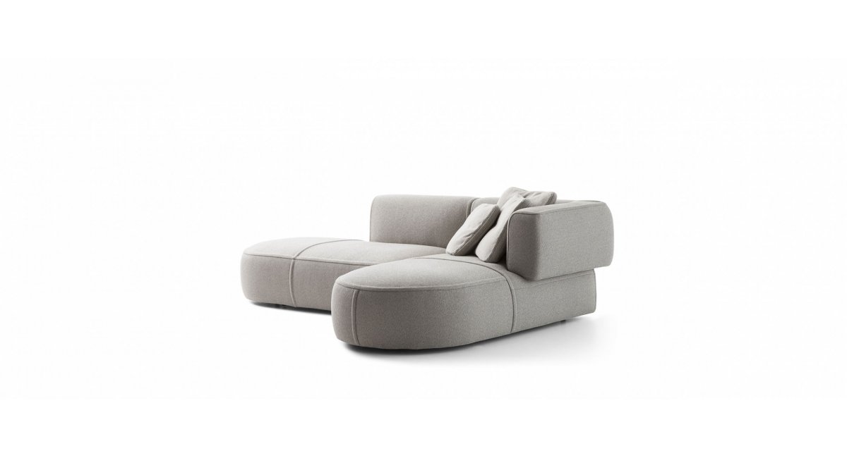 Cassina_bowy-sofa_patricia_urquiola en minim barcelona