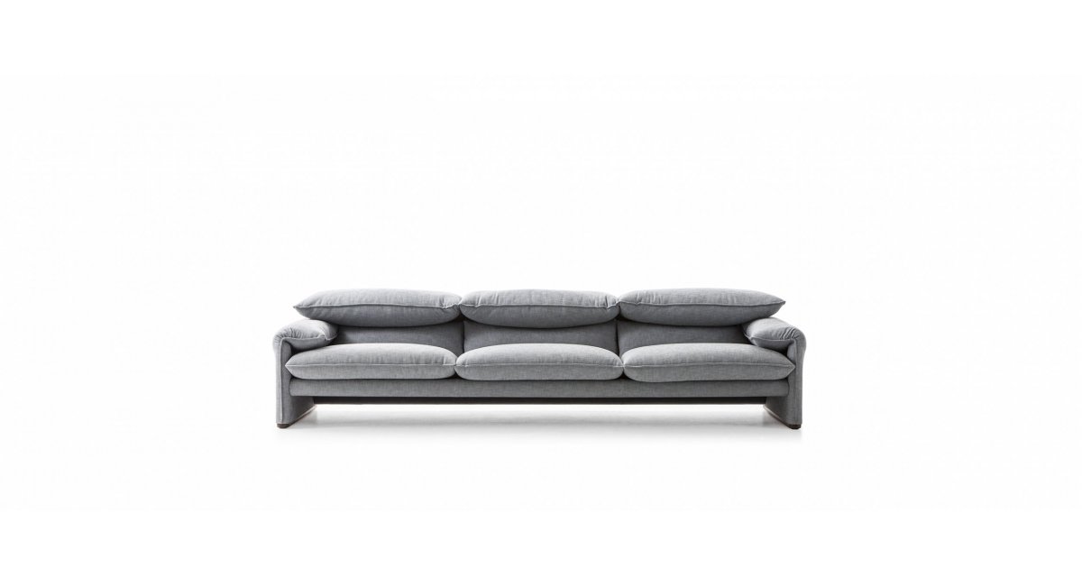 Cassina_maralunga40maxi-sofa_vico_magistreti en minim barcelona