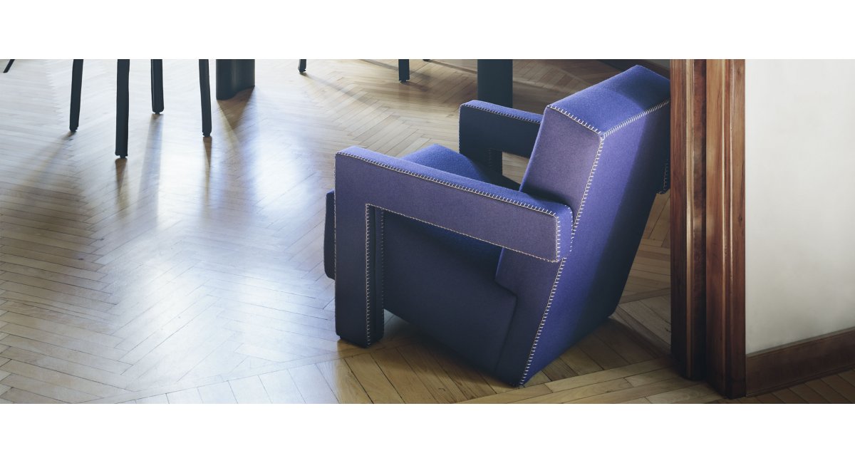 Cassina, 637 UTRECHT Armchair