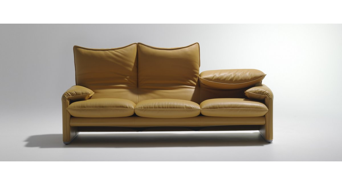Cassina, 675 Maralunga 40