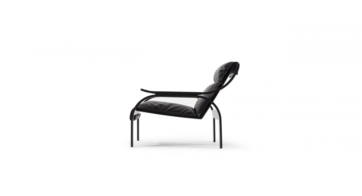 Cassina, 722 Woodline