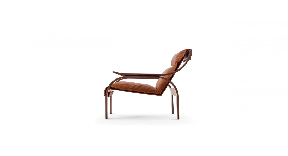 Cassina, 722 Woodline