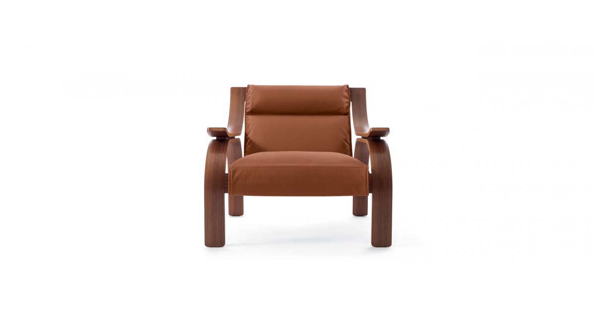 Cassina, 722 Woodline