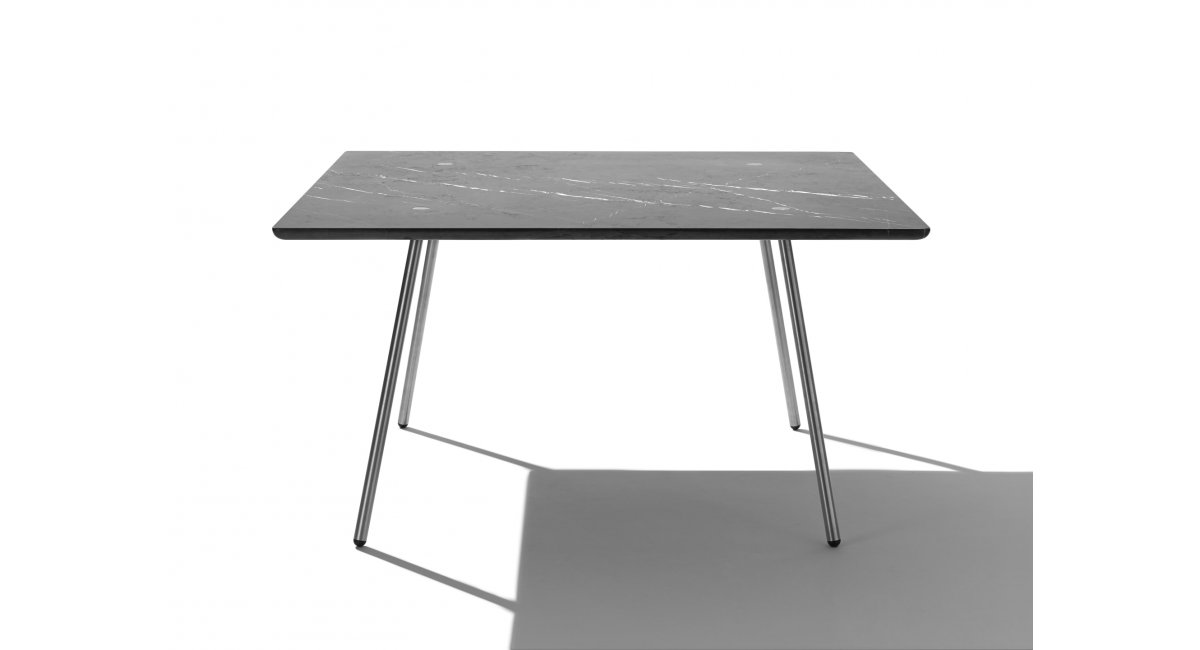 AGAPECASA_More_mesa cuadrada de comedor_MINIM