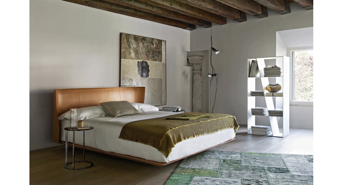 B&amp;B Italia, Alys