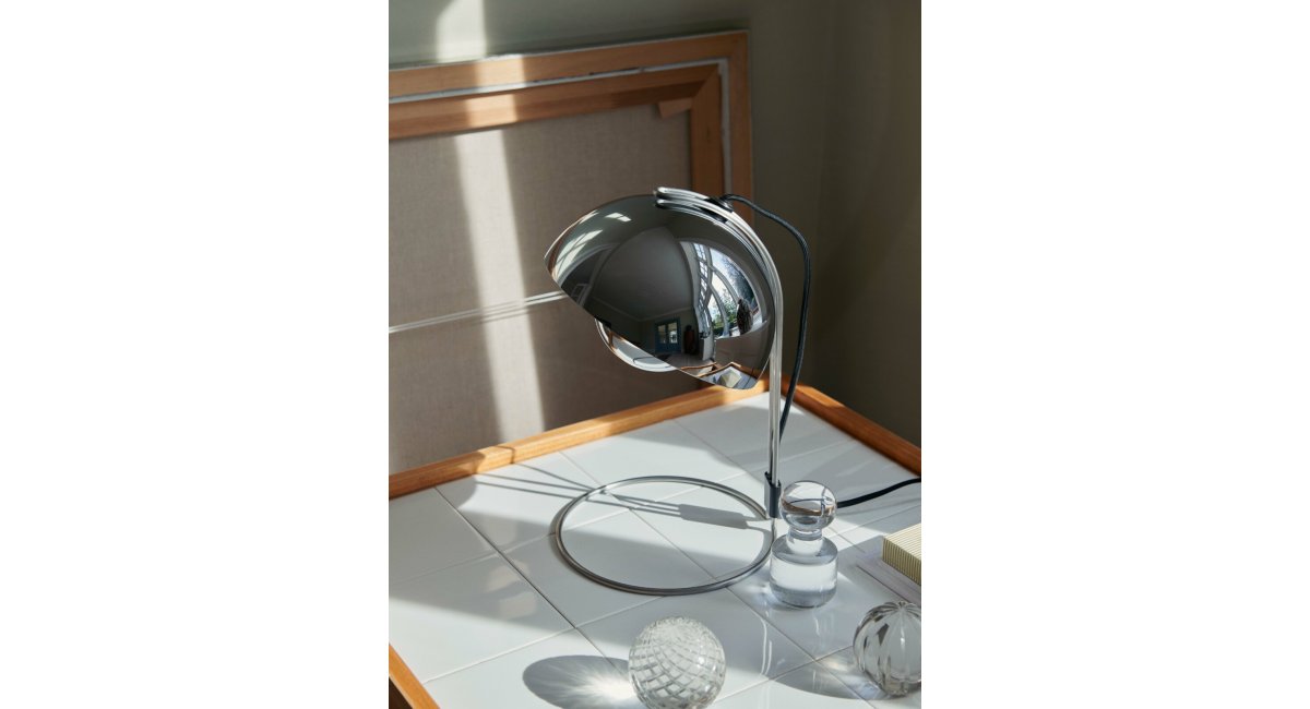 AndTradition-LamparaFlowerpot-VernerPanton-MINIM Showroom