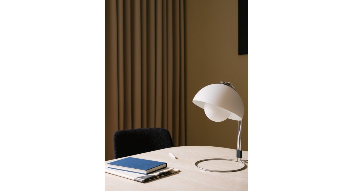 AndTradition-LamparaFlowerpot-VernerPanton-MINIM Showroom