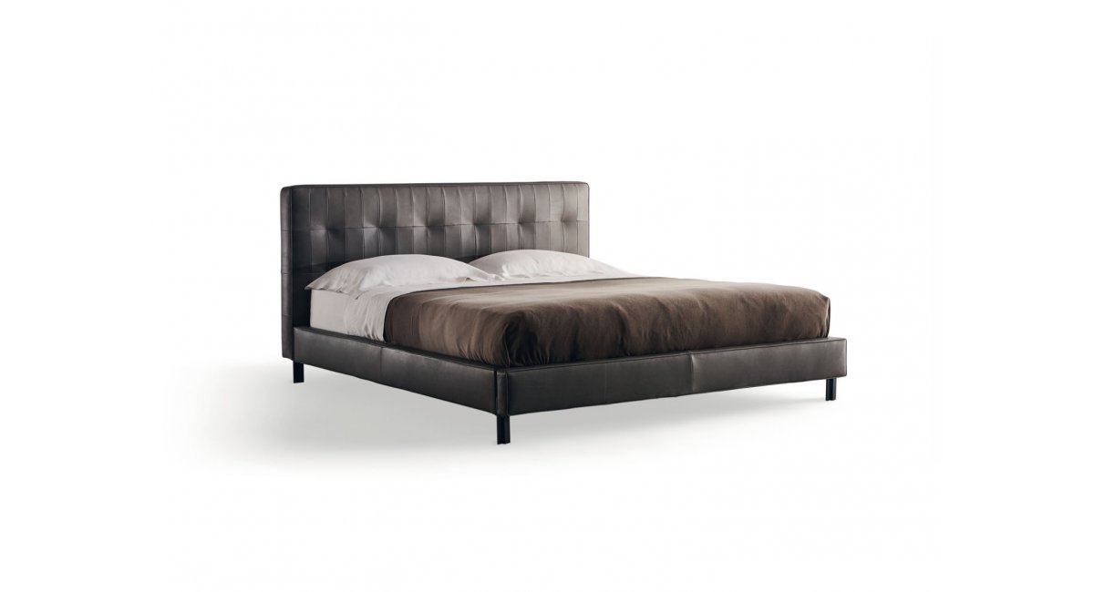 Anton cama Molteni en MINIM