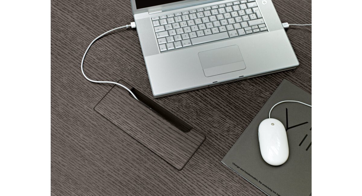 Antonio Cittero_AC EXECUTIVE_B&amp;B_MINIM SHOWROOM_MINIM