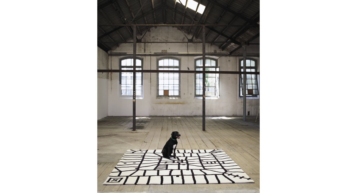 Nanimarquina, Black on white