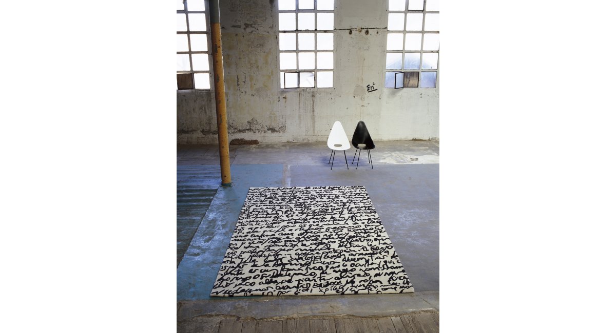 Nanimarquina, Black on white