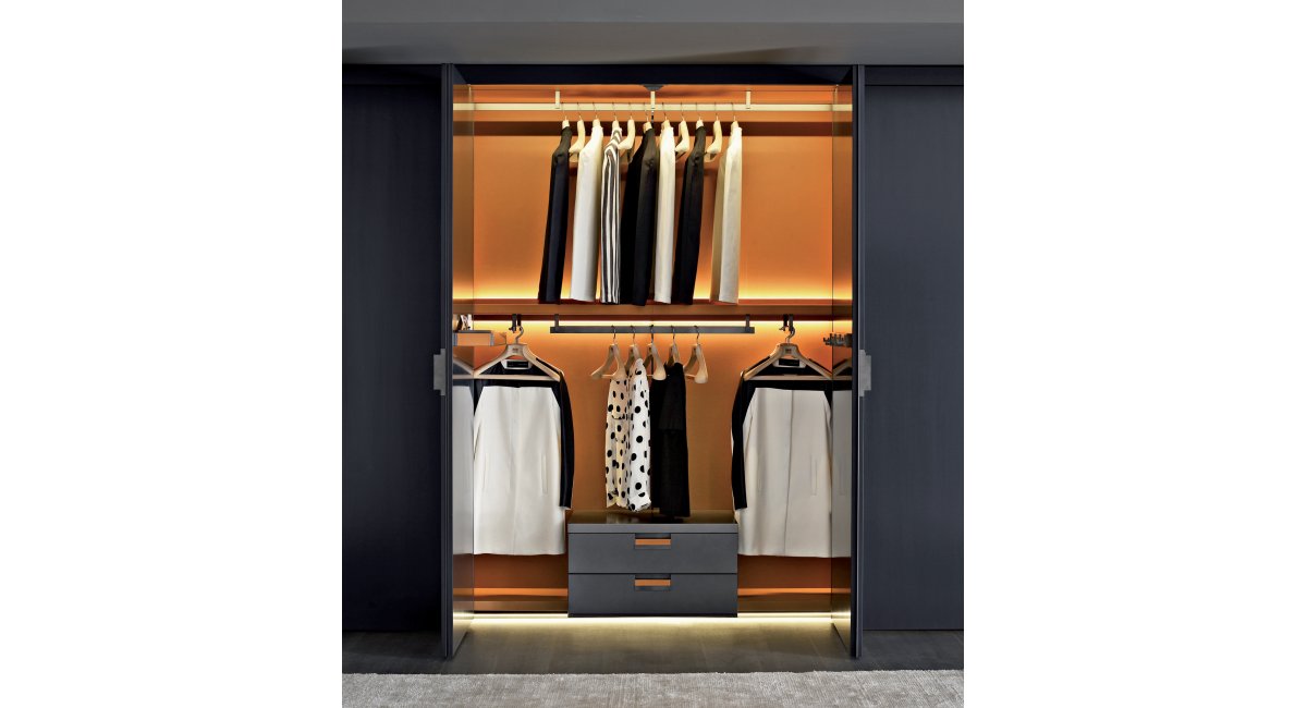 B&amp;B Italia, Backstage