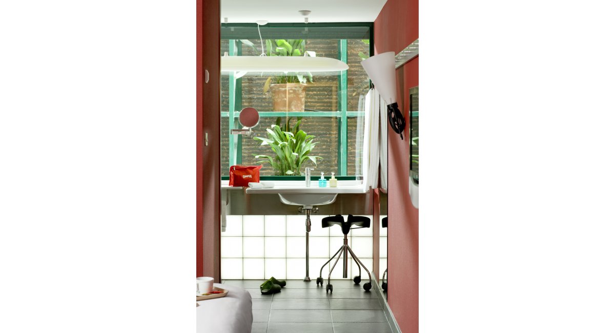 bd (barcelona design), Binaria