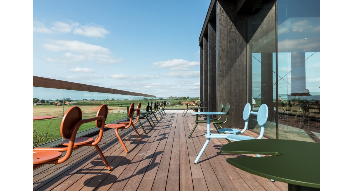 Bistroo - mesa con taburetes incorporados - muebles exterior - extremis - MINIM - lifestyle merendero